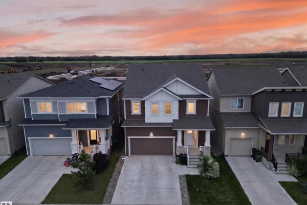 20107 15 Av Nw, Edmonton, AB, photo 2