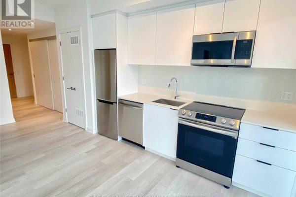 Living room - 2011 - 48 Power Street, Toronto, ON M5A0V2 Photo 5