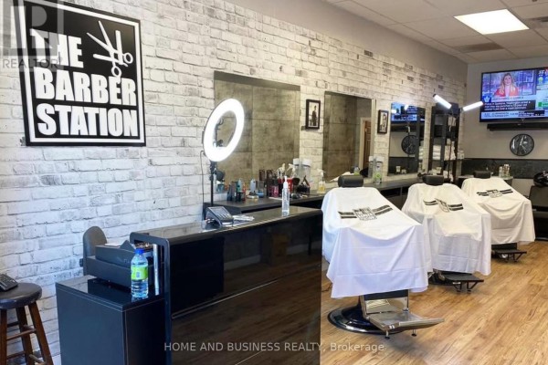 2011 Lakeshore Road, Burlington, ON L7R1A1 Photo 5