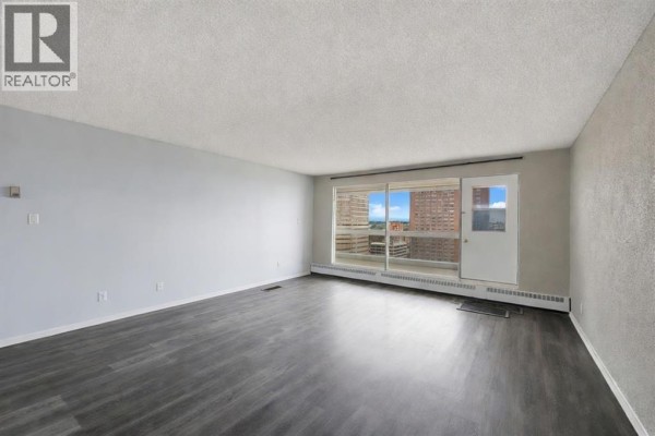 Living room/Dining room - 2012, 221 6 Avenue Se, Calgary, AB T2G0G4 Photo 4