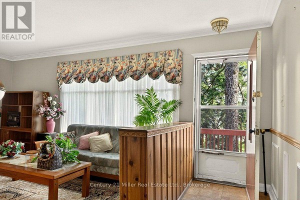 Dining room - 2013 Deramore Drive, Oakville, ON L6J2P6 Photo 4