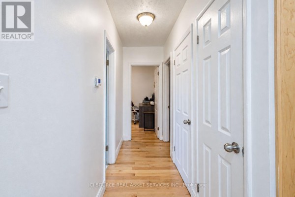 Bedroom 2 - 2014 Balsam Avenue, Mississauga, ON L5J1L2 Photo 4