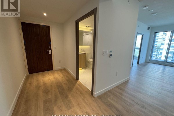 2015 - 27 Mcmahon Drive, Toronto, ON M2K0J2 Photo 5