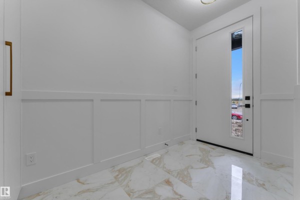 Primary Bedroom - 2015 156 Av Nw, Edmonton, AB T5Y4N3 Photo 4