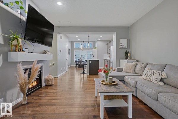 Primary Bedroom - 2015 74 St Sw, Edmonton, AB T6X0V7 Photo 4