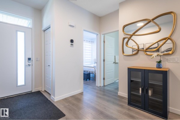 Primary Bedroom - 2015 Desrochers Dr Sw, Edmonton, AB T6W4Y9 Photo 5