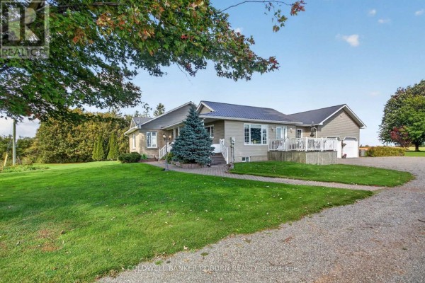 2015 Development Road, North Dundas, ON K0E1S0 Photo 2