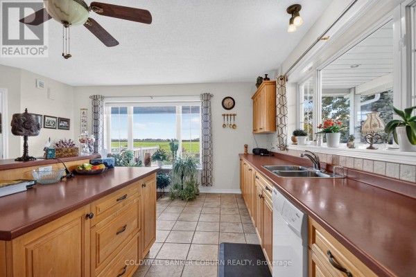 2015 Development Road, North Dundas, ON K0E1S0 Photo 4