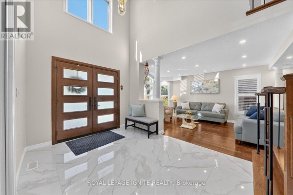 2015 Valewood Court, Oshawa, ON L1G7X9 Photo 5