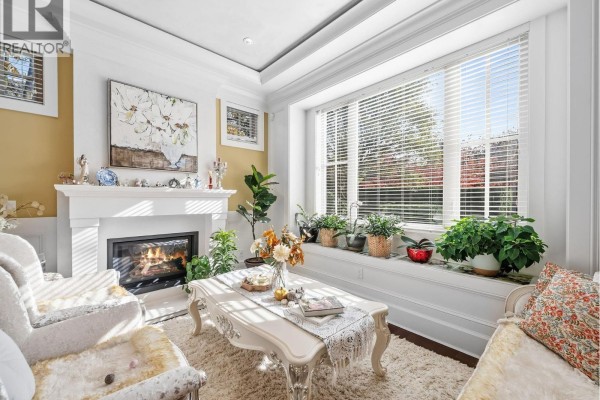 2015 W 57th Avenue, Vancouver