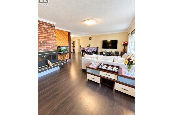 20150 Patterson Avenue, Maple Ridge, BC V2X2P4 Photo 3