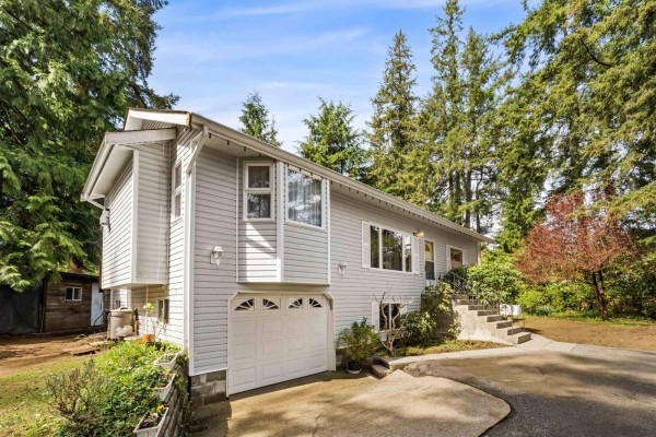 20188 40 Avenue, Langley, BC V3A2W5 Photo 4