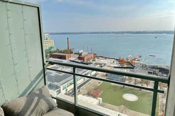 Apartment for rent at 2019 - 230 Queens Quay W, Toronto, ON - MLS® kGFXq5