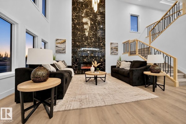 Kitchen - 2019 156 Ave Nw, Edmonton, AB T5Y4N3 Photo 3