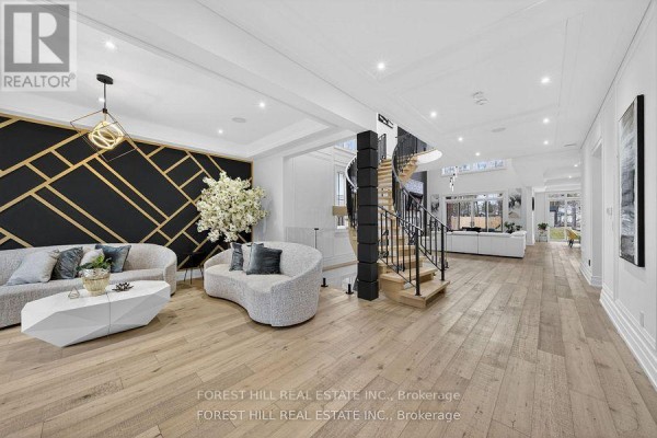 Pantry - 2019 Lilac Drive, Innisfil, ON L9S1Y9 Photo 3