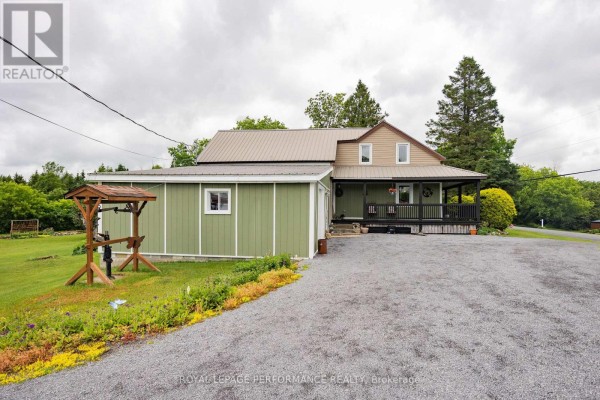 Kitchen - 20195 Kenyon Conc Rd 1 Road, North Glengarry, ON K0C1A0 Photo 4