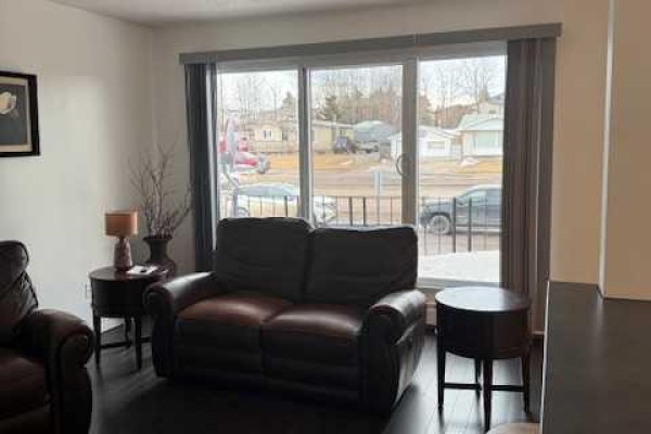 202, 11114 Hoppe Avenue, Grande Cache, AB, photo 2
