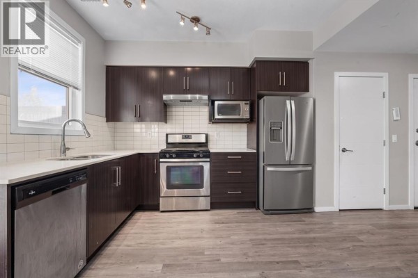 4pc Bathroom - 202, 135 Redstone Walk Ne, Calgary, AB T3N1M6 Photo 5