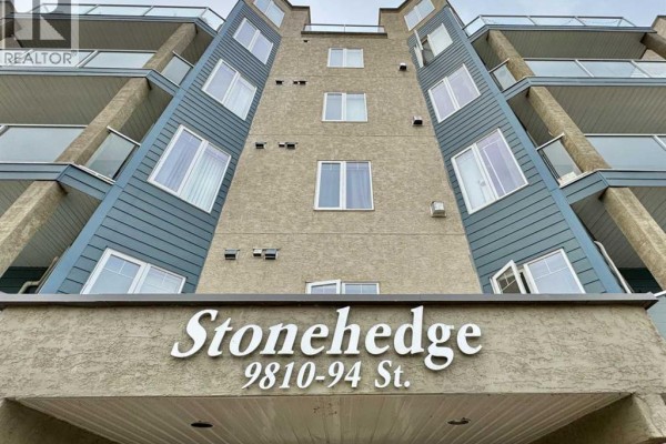 4pc Bathroom - 202, 9810 94 Street, Peace River, AB T8S0A1 Photo 4