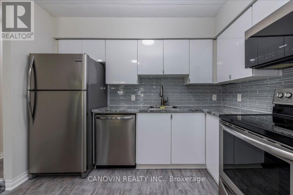 Kitchen - 202 - 107 Bond Street, Orillia, ON L3V1J7 Photo 3