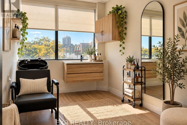 202 - 1090 Dundas Street E, Mississauga, ON L4Y2B8 Photo 2