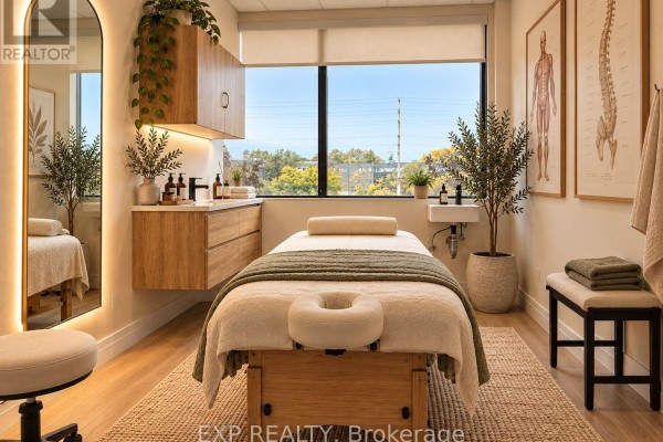 202 - 1090 Dundas Street E, Mississauga, ON L4Y2B8 Photo 5
