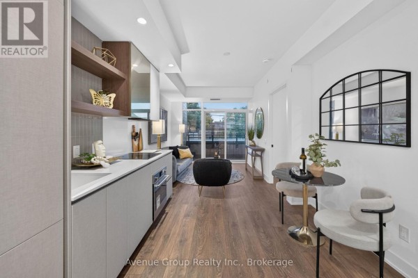 Kitchen - 202 - 1285 Queen Street E, Toronto, ON M4L1C2 Photo 2