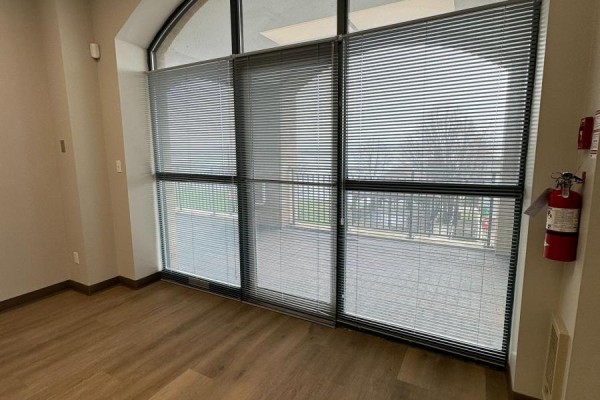 202 - 140 Dunlop Street E, Barrie, ON L4M6H1 Photo 5