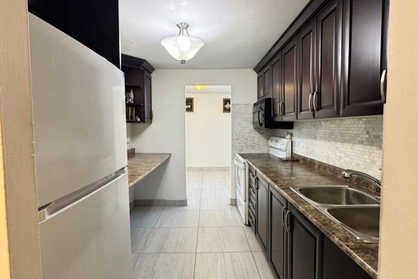 202 - 1445 Wilson Avenue, Toronto, ON M3M1J5 Photo 5