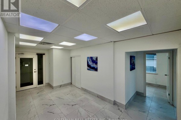 202 - 175 Willowdale Avenue, Toronto, ON M2N4Y9 Photo 5