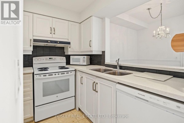 Kitchen - 202 - 1750 Bayview Avenue, Toronto, ON M4G4H6 Photo 3