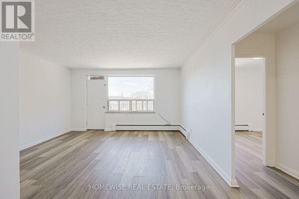 202 - 2204 Dufferin Street, Toronto, ON M6E3R8 Photo 2