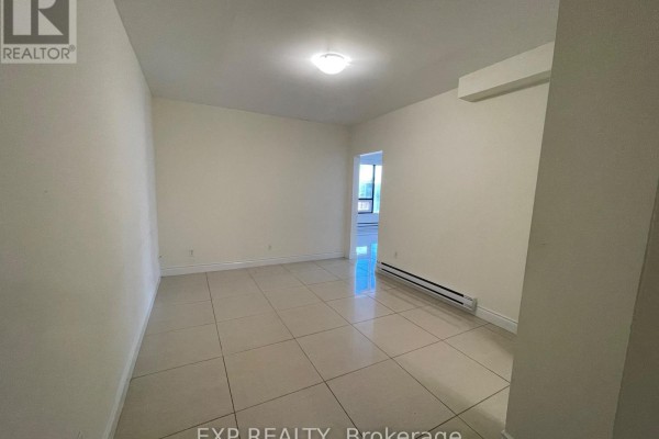 Bedroom - 202 - 258 Lakeshore Road E, Mississauga, ON L5G1G9 Photo 3