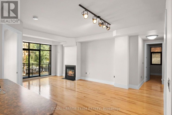 202 - 260 Besserer Street, Ottawa, ON K1N1J3 Photo 4