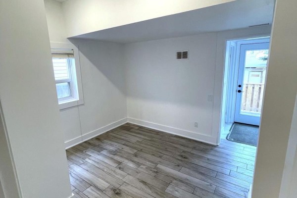 Kitchen - 202 - 293 Euclid Avenue, Toronto, ON M6J2K1 Photo 3