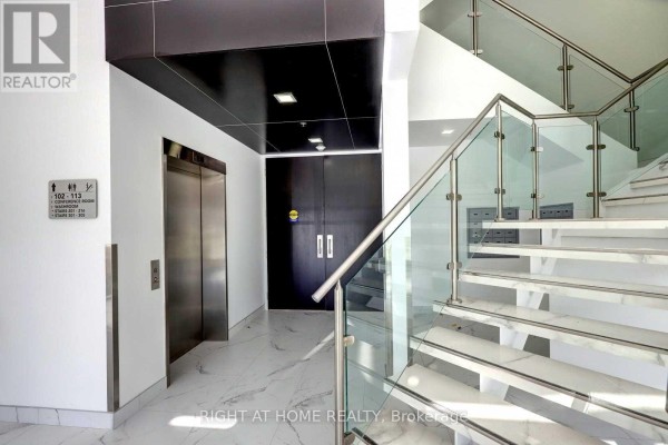 202 - 320 Matheson Boulevard W, Mississauga, ON, photo 3