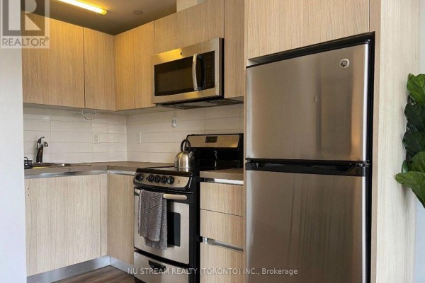 202 - 335 College Street, Toronto, ON M5T1S2 Photo 2