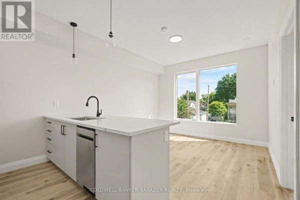 202 - 42 Mcarthur Avenue, Ottawa, ON K1L6R2 Photo 4
