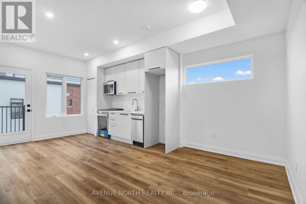 202 - 436 Athlone Avenue, Ottawa, ON K1Z5M7 Photo 3