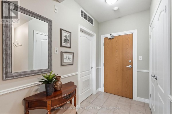 202 - 59 Critzia Drive, Hamilton, ON, photo 3