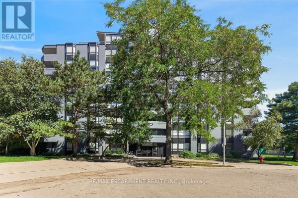 Kitchen - 202 - 6 Village Green Boulevard, Hamilton, ON L8G5B7 Photo 3