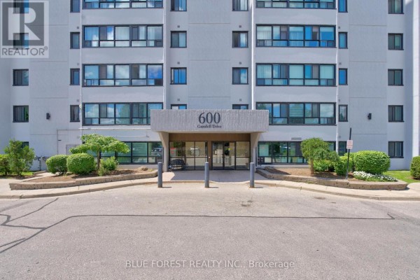 202 - 600 Grenfell Drive, London North, ON N5X2R8 Photo 2