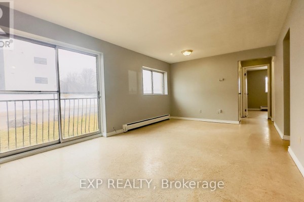 Kitchen - 202 - 76 Brybeck Crescent, Kitchener, ON N2M2C6 Photo 4
