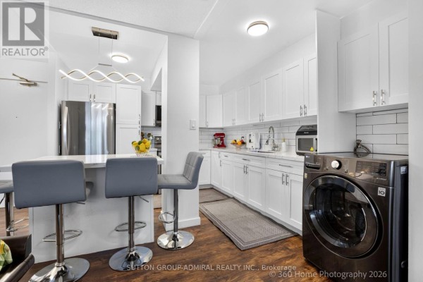 Primary Bedroom - 202 - 80 Grandravine Drive, Toronto, ON M3J1B2 Photo 4