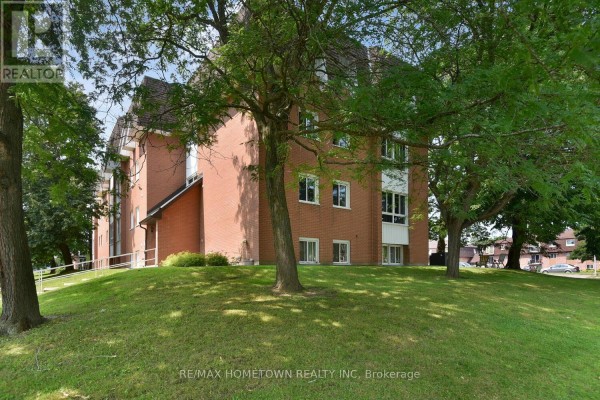 Primary Bedroom - 202 - 810 Kyle Court, Brockville, ON K6V6H6 Photo 4