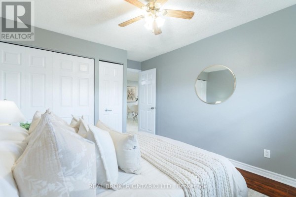 Bedroom - 202 - 893 Concession Street, Hamilton, ON L8V1E7 Photo 5