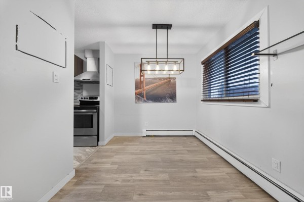 Kitchen - #202 10615 156 St Nw, Edmonton, AB T5P2S2 Photo 3
