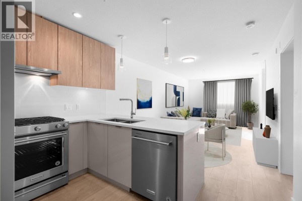 202 108 E 8th Street, North Vancouver, BC V7L0H1 Photo 2
