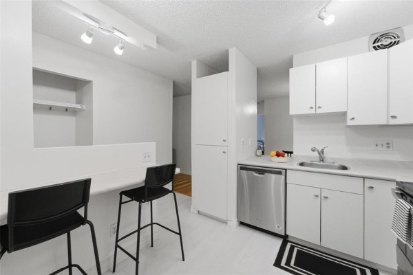202 109 Swindon Way, Winnipeg, MB R3P0W3 Photo 5
