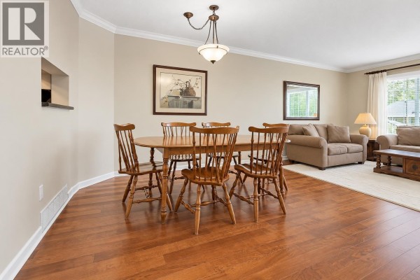 202 1140 Castle Crescent, Port Coquitlam, BC V3C5R6 Photo 3